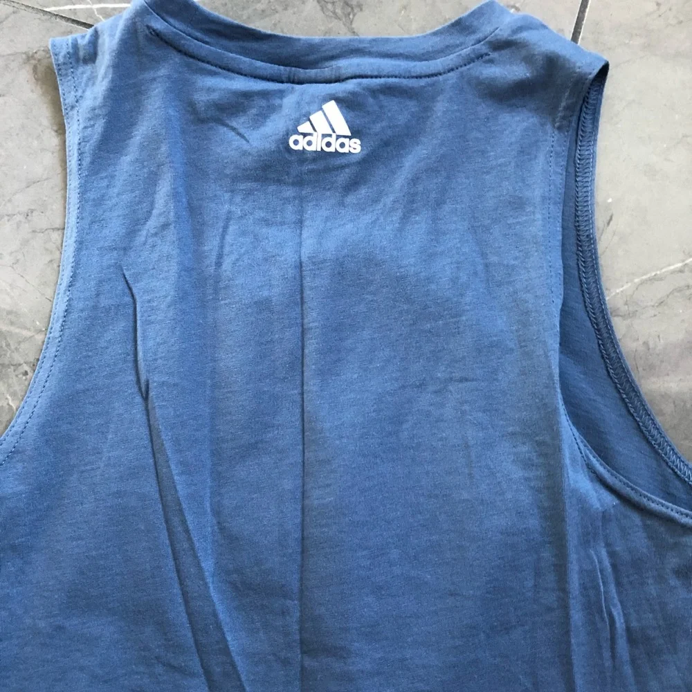 Like new Adidas twisted front tank top - Picture 3 of 6